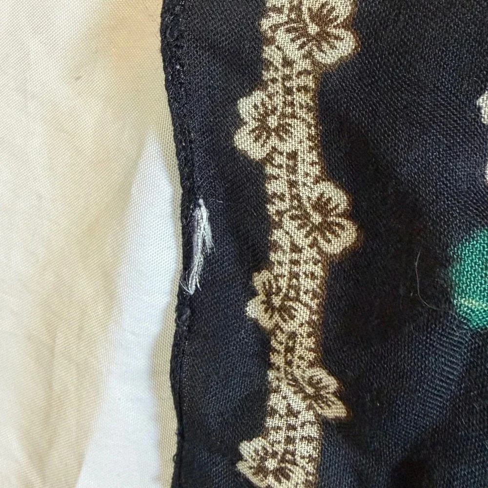 Vintage Laura Ashley‎ Silk Floral Scarf Black Red Rose Square Whimsigoth 32x32
